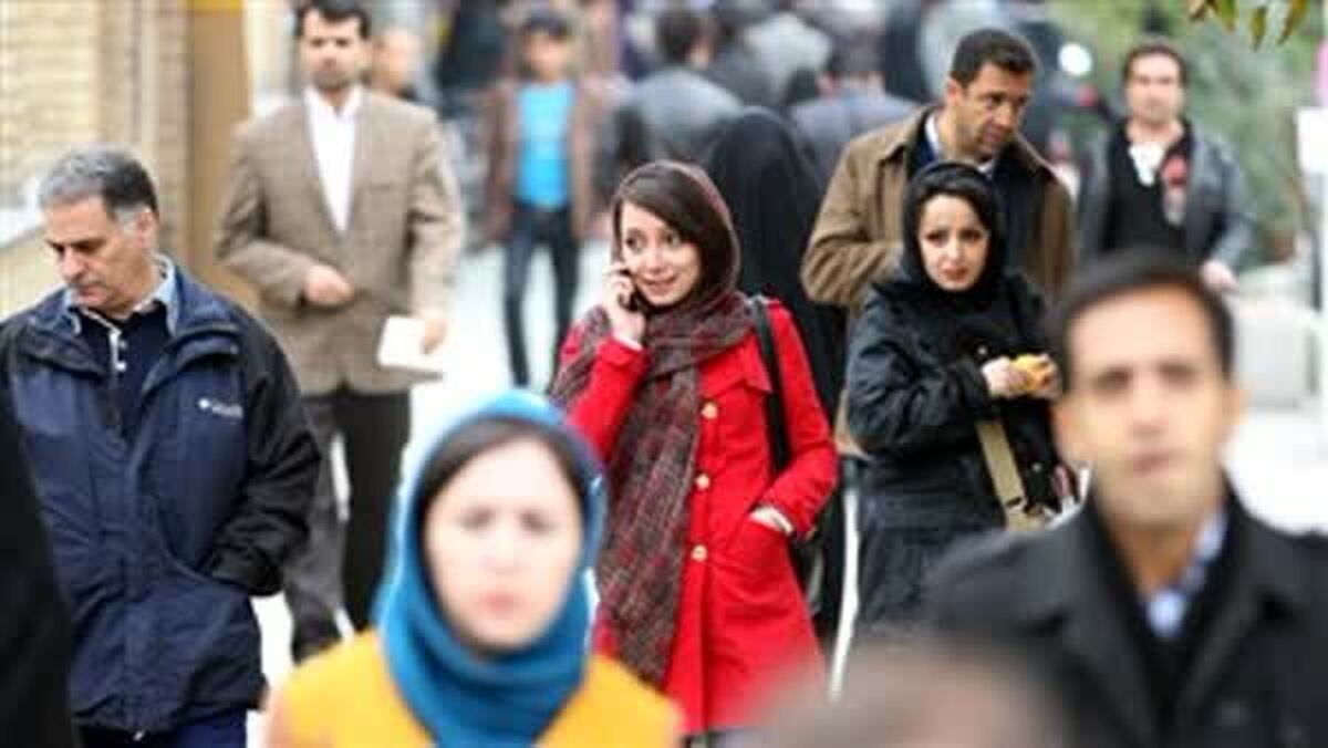 حدود 18 میلیون دختر زیر 30 سال در ایران / 30 درصد دختران دبیرستانی مدرسه نمی‌روند