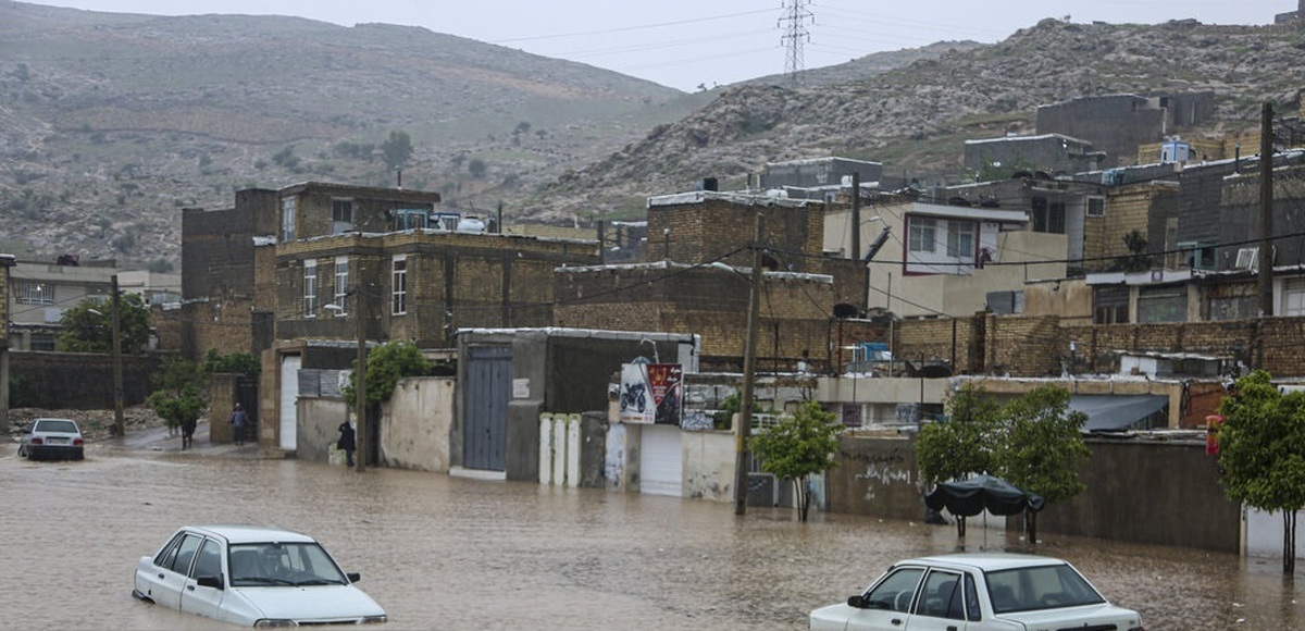تصاویر | باران شدید و آب گرفتگی معابر در شیراز