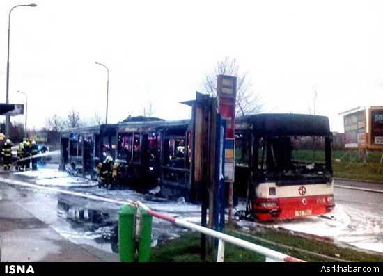 آتش‌سوزی سریالی اتوبوسها در پراگ + تصاویر