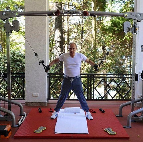 تصویری از ورزش‌کردن پوتین