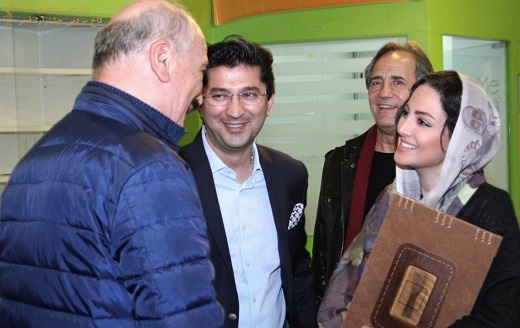 تصویری از شیلا خداد و همسرش در حاشیه جشنواره فیلم فجر