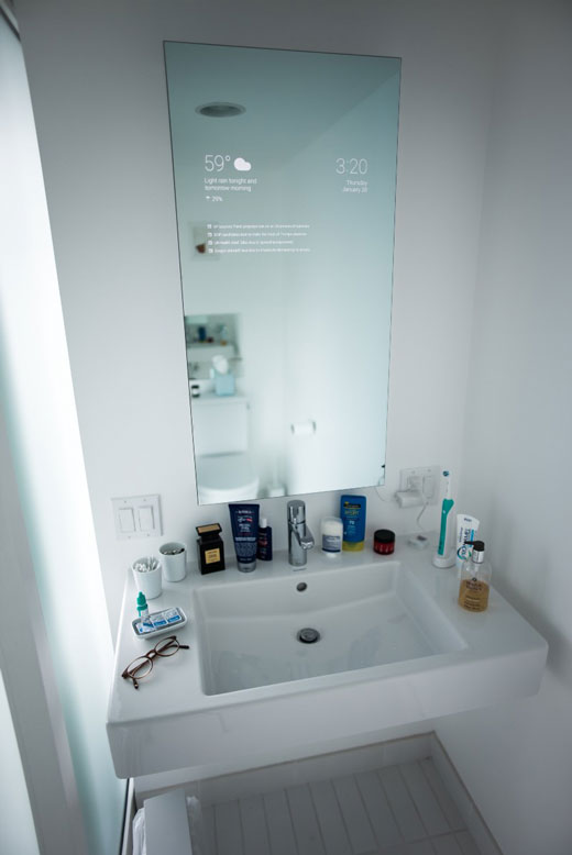 آینه هوشمند گوگل برای حمام + عکس