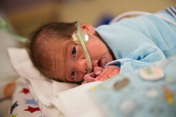 نوزاد 2 ماه پس از مرگ مادر به دنیا آمد+تصاویر