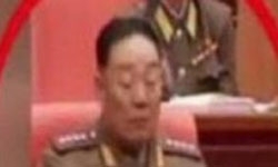 چرت زدن وزیر دفاع کره باعث اعدامش شد+عکس