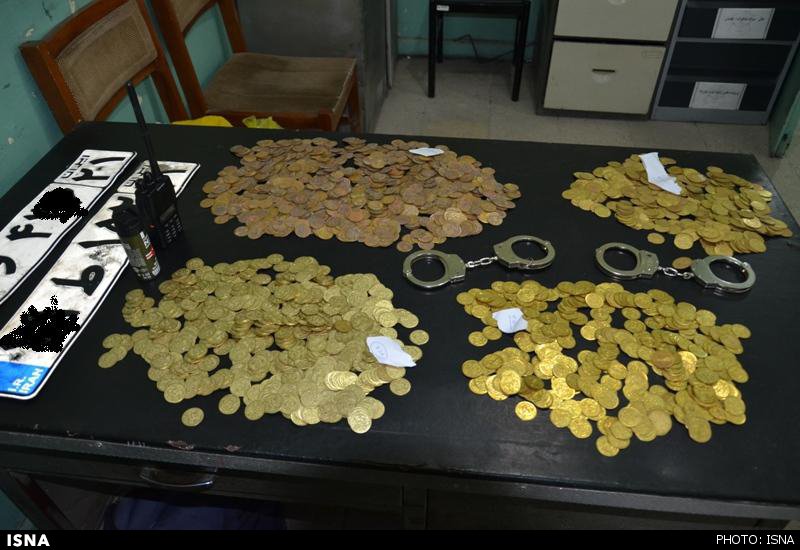 کشف 2671 سکه عتیقه طلا در آستانه اشرفیه+عکس