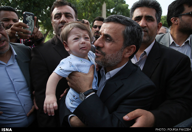 تصاویر/ سفر احمدی نژاد به همدان