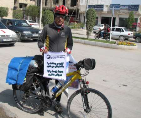 رکاب‌زنی دوچرخه‌سوار دشتستانی تا تهران+عکس