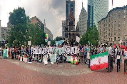 روز جهانی صلح برای ایران؛ تظاهرات موافقان توافق هسته‌ای در بیش از صد شهر جهان