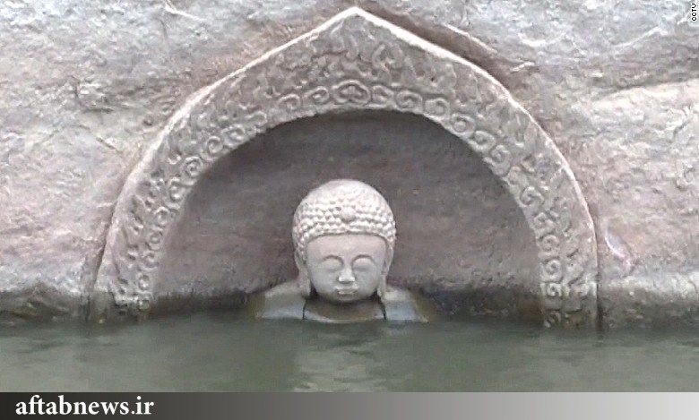بیرون آمدن بودای ۶۰۰ ساله از آب در چین