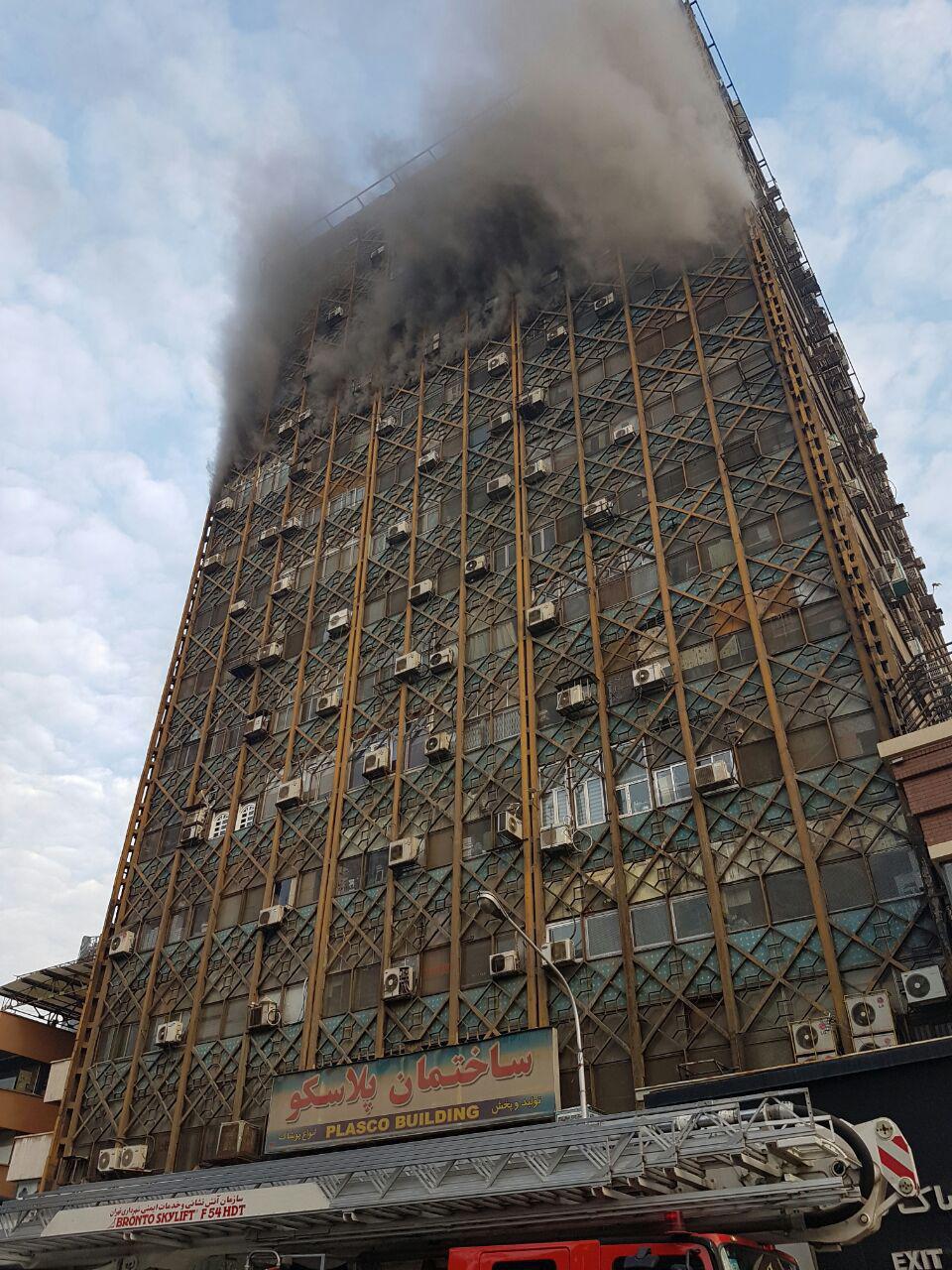 آتش‌سوزی در ساختمان پلاسکو تهران+تصاویر