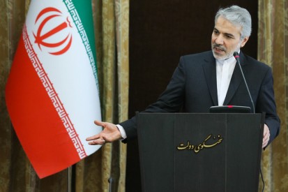 تکذیب فشار برای انصراف روحانی از انتخابات/زمان پرداخت حقوق و عیدی کارکنان