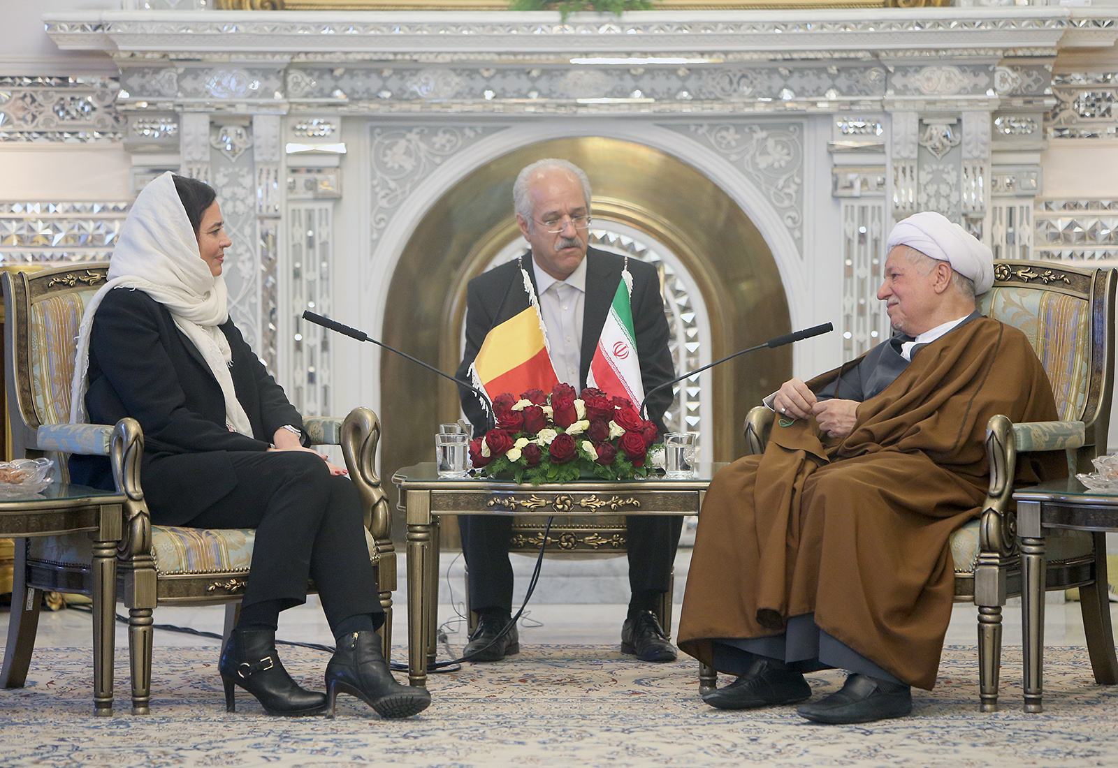 رئیس سنای بلژیک خطاب به هاشمی: شما از فرزانگان ایران هستید/باید برای عملیاتی‌شدن برجام تلاش کنیم