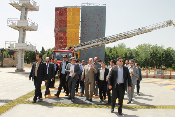 وزیر علوم اقلیم کردستان عراق از مرکز علمی کاربردی آتش‌نشانی تهران بازدید کرد