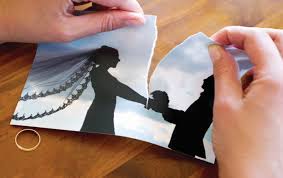 مردان یا زنان، کدام یک پس از طلاق آسیب پذیرترند؟