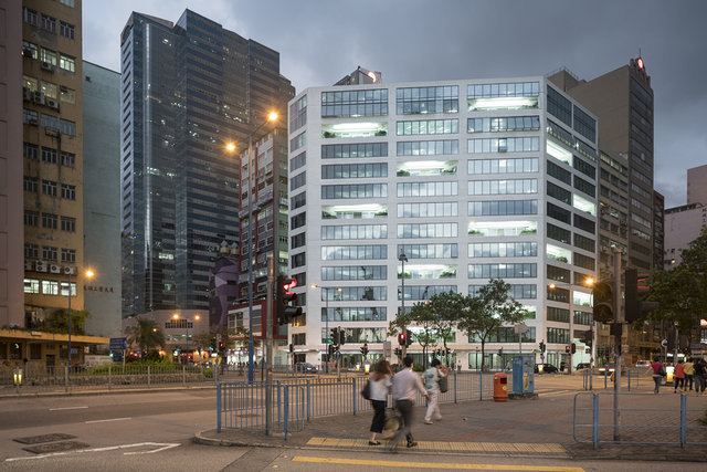 ساختمان شیشه‌ای در هنگ‌کنگ +تصاویر