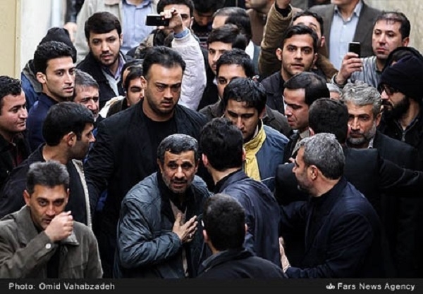 حضور احمدی‌نژاد در تشییع «حبیب» صحت دارد؟ +تصاویر
