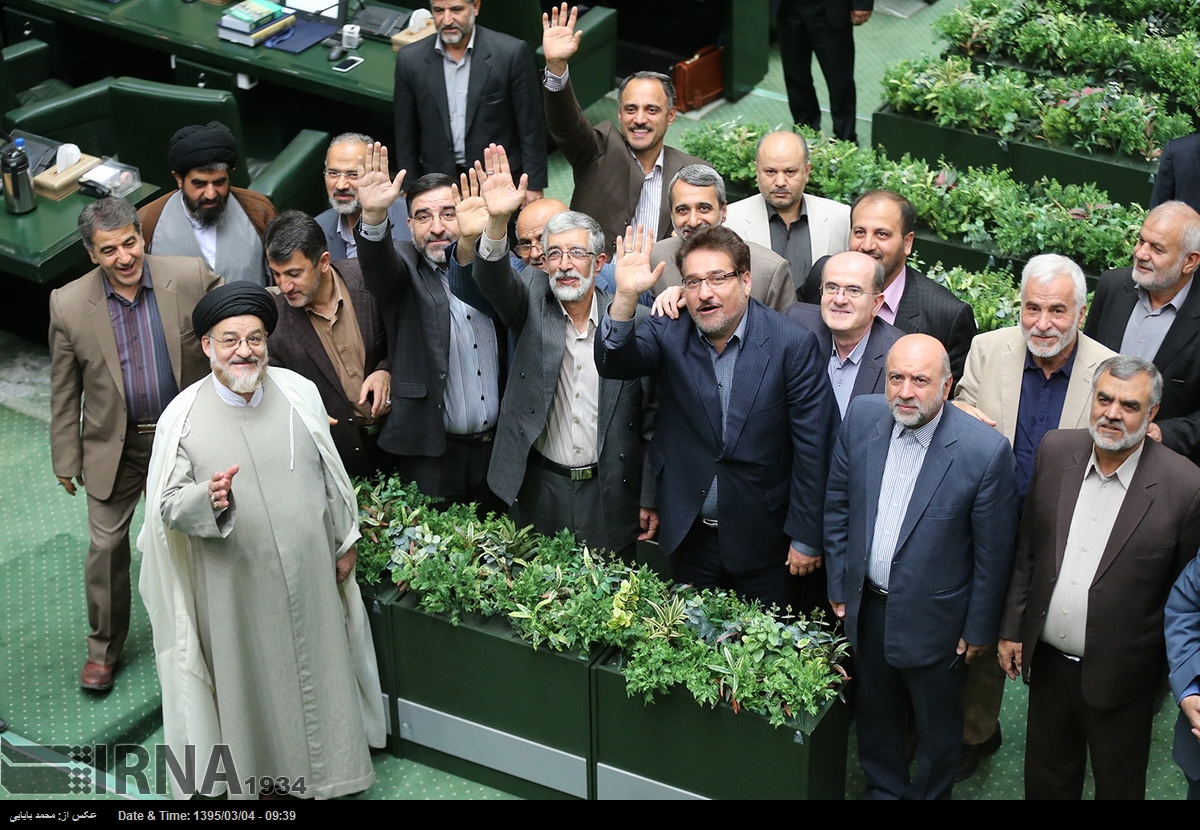 تصاویری از آخرین روز مجلس نهم شورای اسلامی