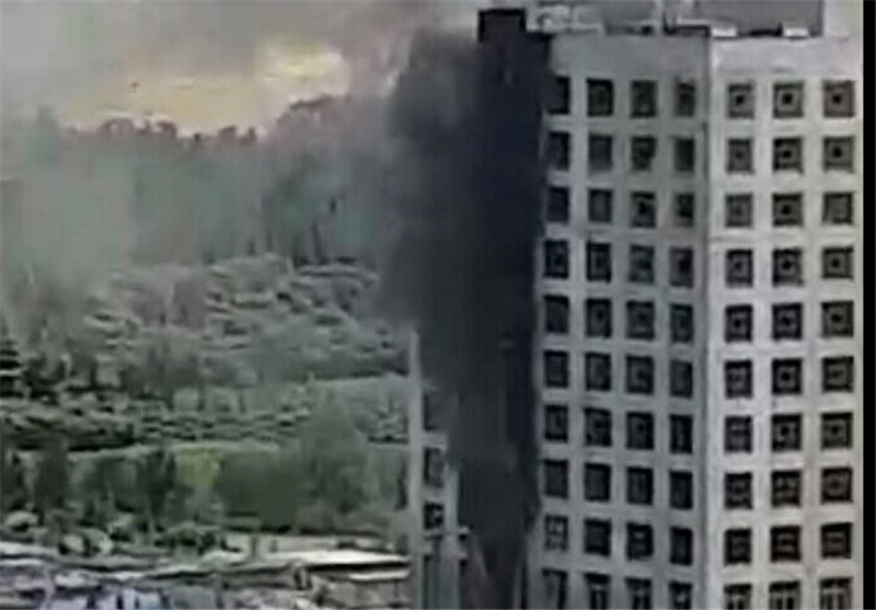 ساختمان بنیاد مستضعفان آتش گرفت