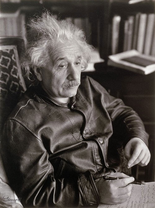 فروش کت محبوب اینشتین/قیمت: ۵۲۵.۰۰۰.۰۰۰ تومان!+تصاویر