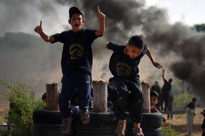 تمرین نوجوانان فلسطینی برای محو اسراییل/تصاویر