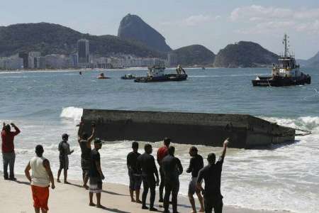 سکوی شروع مسابقات شنای آبهای آزاد ریو فرو ریخت