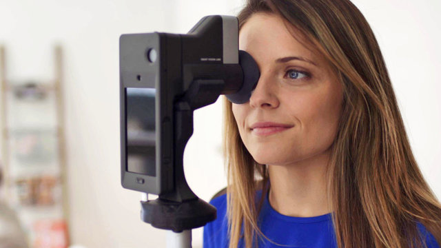 آزمایش چشم با موبایل+تصویر