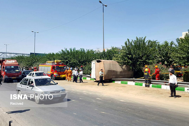 واژگونی خاور در مشهد 2 کشته برجای گذاشت+تصاویر