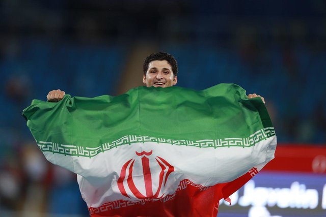 سومین طلایی کاروان ایران/خالوندی سه بار رکورد جهان را شکست/ حیدری نقره گرفت