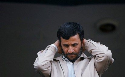 واکنش اطرافیان احمدی‌نژاد به خبر منع او از کاندیداتوری/اعتبار ندارد؛ علمیات روانی است!