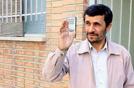 بازتاب نهی احمدی‌نژاد از کاندیداتوری در جهان؛ آخرین میخ بر تابوت پوپولیست‌ترین سیاستمدار ایران