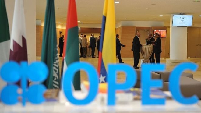وزرای نفت اوپک برای تعیین سقف تولید به توافق رسیدند/زنگنه: اوپک تصمیم استثنایی گرفت