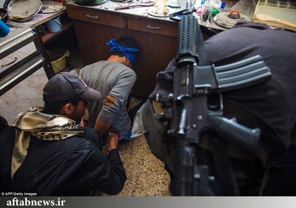 به دام افتادن داعشی ها در آشپزخانه ای در موصل