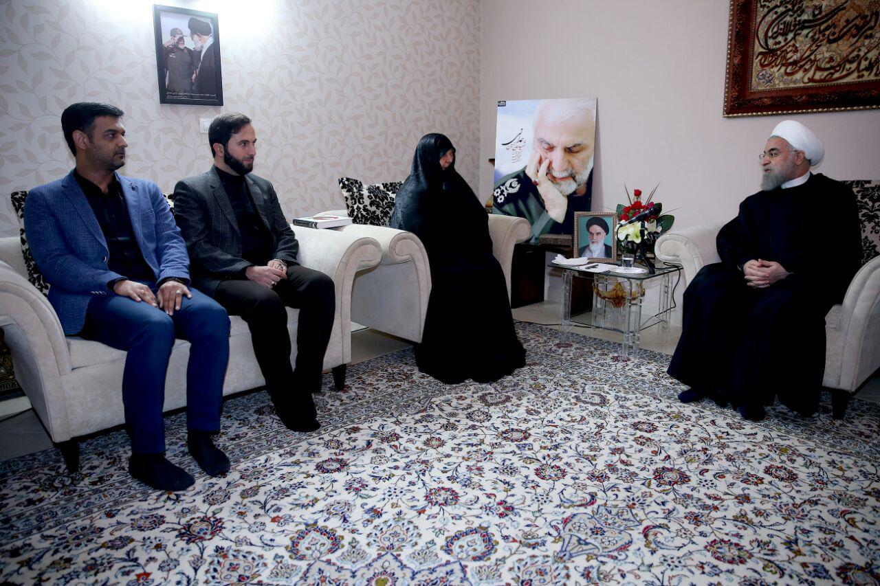 دیدار رییس‌جمهور با خانواده شهید سردار حسین همدانی