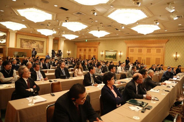 پاسخ ظریف به نگرانی‌ ژاپنی‌ها در مورد آینده برجام: توافق به حیات خود ادامه خواهد داد