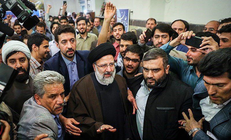 احمدی‌نژاد بهتر است یا رئیسی؟/نامزدی رئیسی چه‌معنایی برای ایران و جهان دارد؟