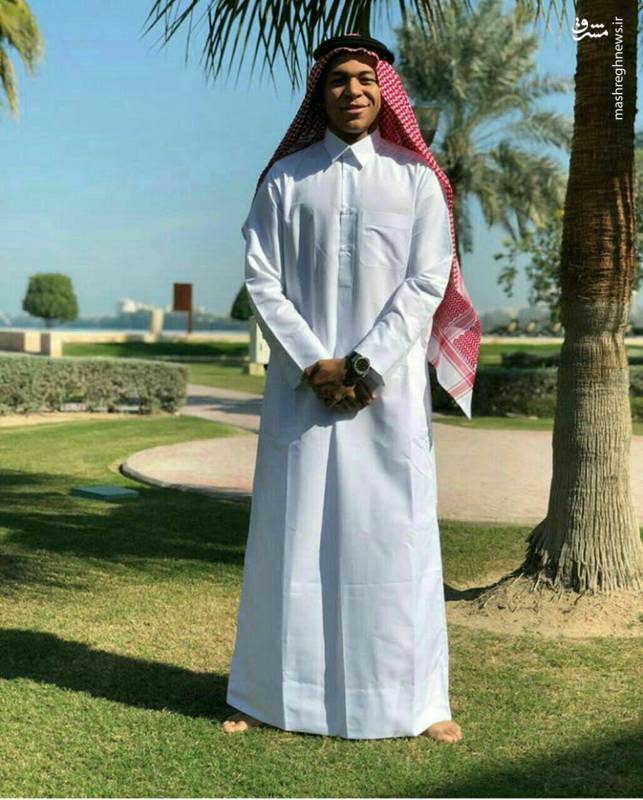 عکس/ مهاجم پاریسن ژرمن در لباس محلی قطر