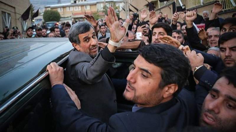 غیبت محمود احمدی‌نژاد؛ چرا او نسبت به ناآرامی‌های اخیر سکوت کرد؟