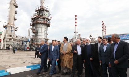 گام بلندی برای توسعه تجارت خارجی؛ در سفر رئیس جمهور به استان هرمزگان چه گذشت؟+تصاویر گام بلندی برای توسعه تجارت خارجی؛ در سفر رئیس جمهور به استان هرمزگان چه گذشت؟+تصاویر