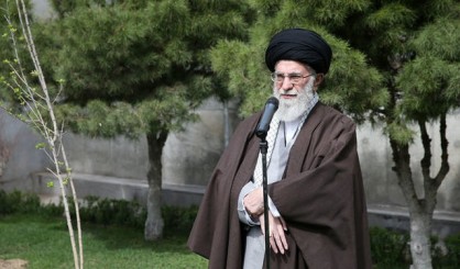 رهبر انقلاب: مسئولان مانع از بین رفتن درختان و باغات موجود در شهرها شوند+عکس رهبر انقلاب: مسئولان مانع از بین رفتن درختان و باغات موجود در شهرها شوند+عکس