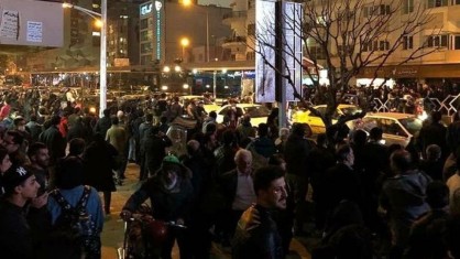 ۸۵درصد بازداشت شدگان اعتراضات دی ماه زیر ۳۵سال سن داشتند/ این اعتراضات عبور از همه جریان های سیاسی کشور بود/مردم نمی خواهند کشور بهم بریزد اما؛ اگر دچار غفلت شویم امنیت اجتماعی شده تبدیل به تهدید می شود ۸۵درصد بازداشت شدگان اعتراضات دی ماه زیر ۳۵سال سن داشتند/ این اعتراضات عبور از همه جریان های سیاسی کشور بود/مردم نمی خواهند کشور بهم بریزد اما؛ اگر دچار غفلت شویم امنیت اجتماعی شده تبدیل به تهدید می شود