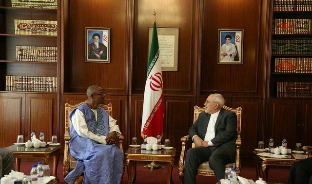 دیدار وزیر مشاور در امور خارجه سیرالئون با ظریف