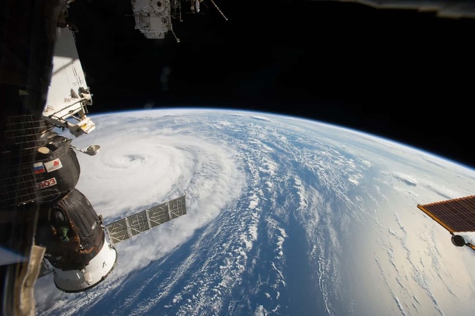 عکس خارق‌‌العاده ناسا از توفان روی زمین