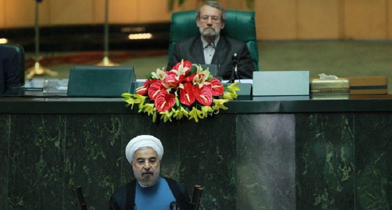 احمدی‌نژادی‌ها: تحلیف روحانی غیرقانونی بود/پاسخ عضو شورای نگهبان