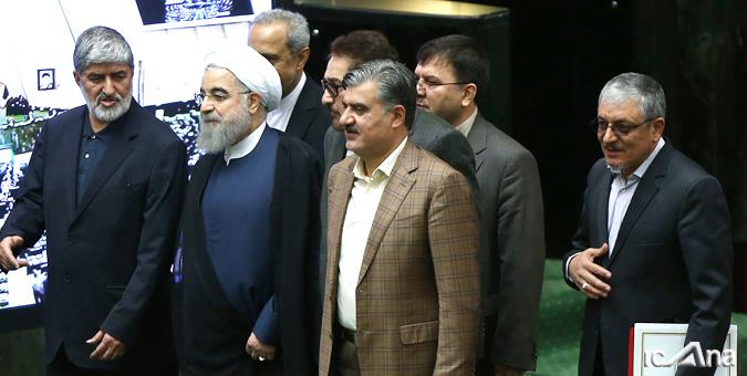 آغاز جلسه مجلس برای بررسی صلاحیت‌ وزرای پیشنهادی/روحانی وارد مجلس شد/اسامی موافقان و مخالفان کابینه دوازدهم