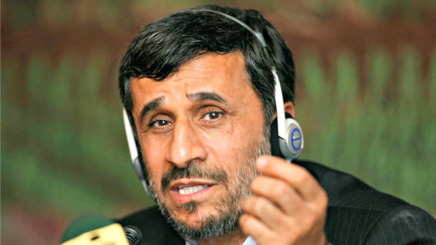 احمدی‌نژاد در نامه‌ای به مردم، تهدید به افشاگری کرد+متن کامل نامه