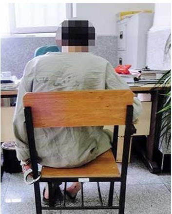 دستگیری مرد شیطان صفت از سوی خانم معلم فداکار در کرج+عکس