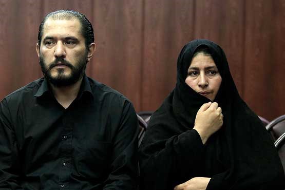 پدر و مادر آتنا در دادگاه قاتل دخترشان + عکس