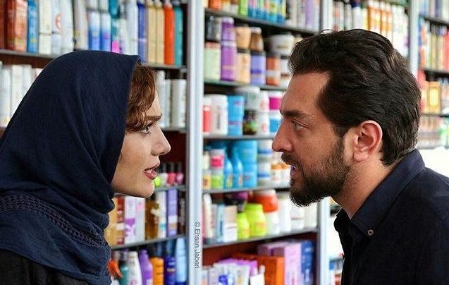 «متین سادات ستوده» و «بهرام رادان» در نمایی از فیلم «زرد»