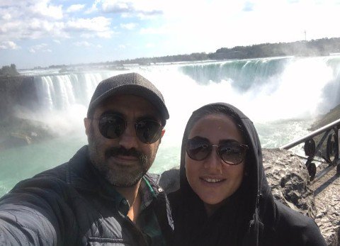 بازیگر مرد و همسرش در کنار آبشار نیاگارا/ عکس
