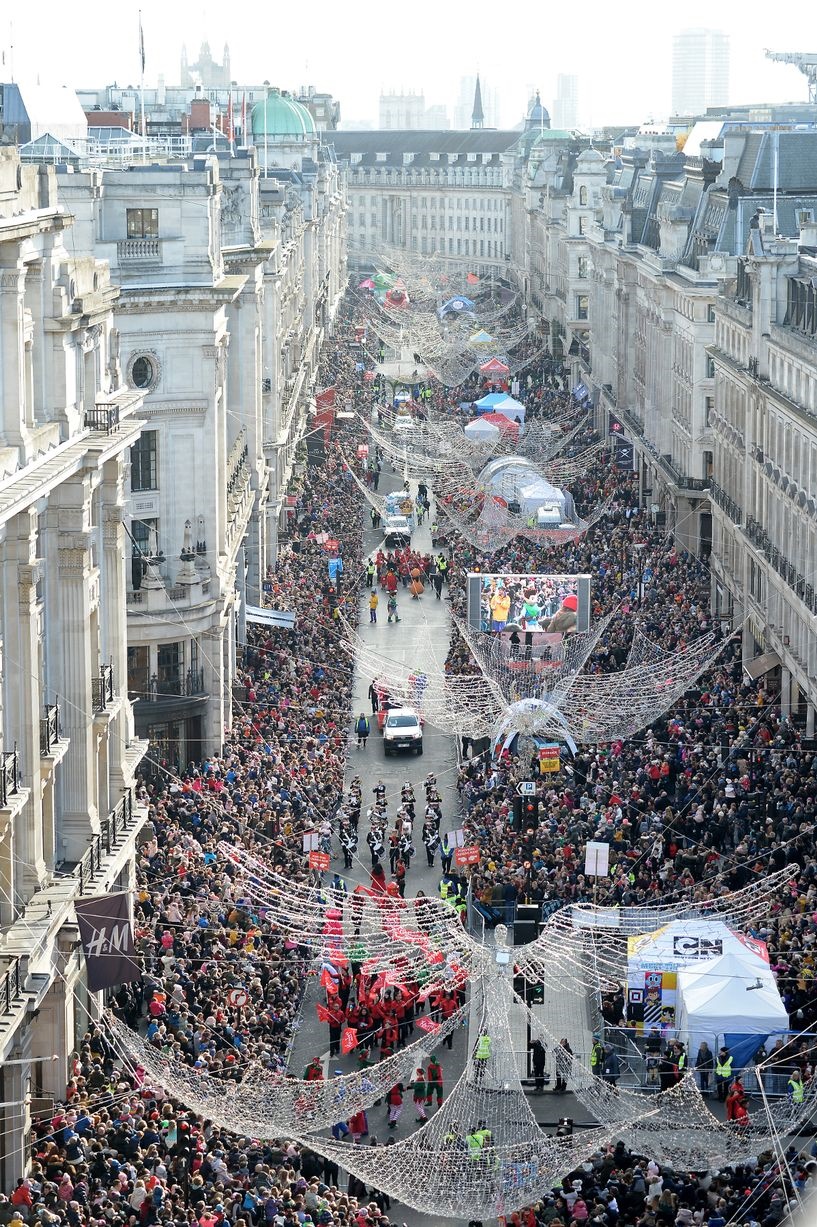 تصاویر / رژه اسباب‌بازی‌های غول‌پیکر در خیابان‌های لندن